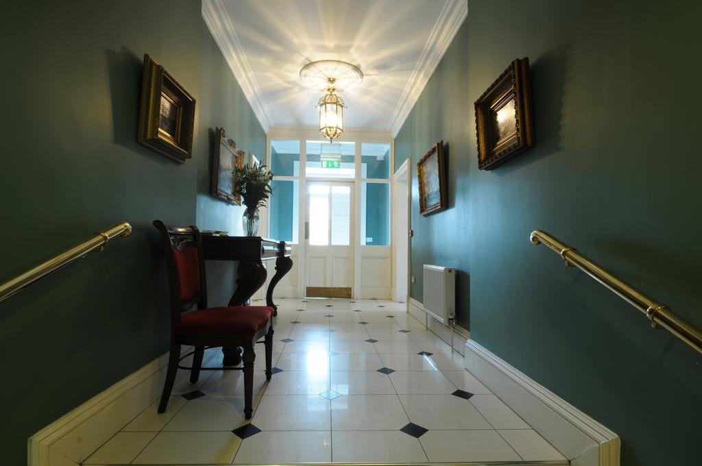 Hotel Ashbrook Arms Townhouse And Restaurant à Durrow Extérieur photo